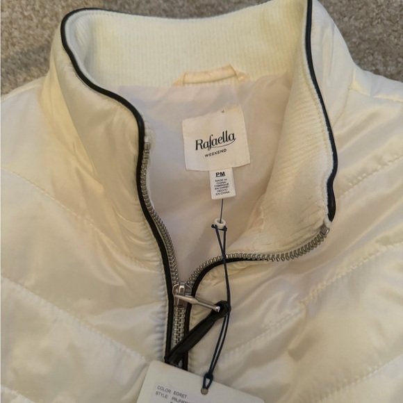 NWT Rafaella Weekend Cream Quilted lightweight Vest PM Petite Medium Black Trim - Picture 4 of 8
